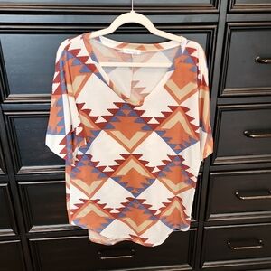 Honey & Lace Geometric Print Top Size Large